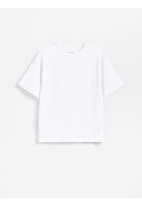 Reserved - Bawełniany t-shirt z aplikacją - złamana biel. Materiał: bawełna. Wzór: aplikacja