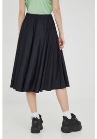 Fila spódnica kolor czarny midi rozkloszowana. Kolor: czarny. Materiał: tkanina #2