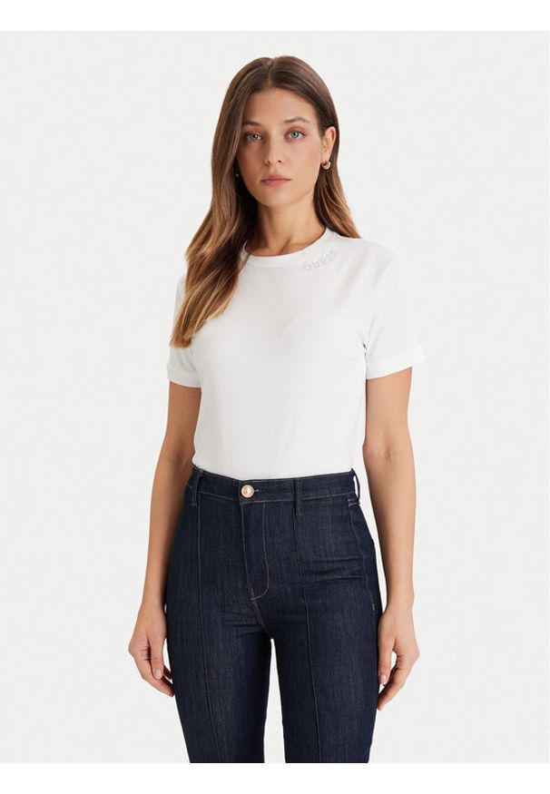 Guess T-Shirt V5BI12 K8FQ4 Biały Regular Fit. Kolor: biały. Materiał: bawełna