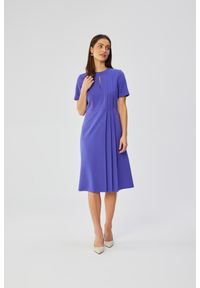 MOE - Fioletowa Midi Sukienka z Ozdobnymi Zakładkami. Kolor: fioletowy. Materiał: wiskoza, poliester, elastan. Długość: midi