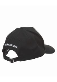 DSQUARED2 - Czarna czapka z białym logo. Kolor: czarny. Materiał: bawełna, materiał. Wzór: napisy, haft
