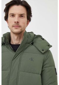 Calvin Klein Jeans kurtka męska kolor zielony zimowa. Kolor: zielony. Materiał: włókno, materiał. Wzór: nadruk. Sezon: zima #4