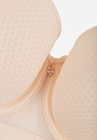 Renee - Beżowy Biustonosz z Metaliczną Aplikacją i Perforacją Dredefia. Kolor: beżowy. Materiał: jeans. Wzór: aplikacja #2