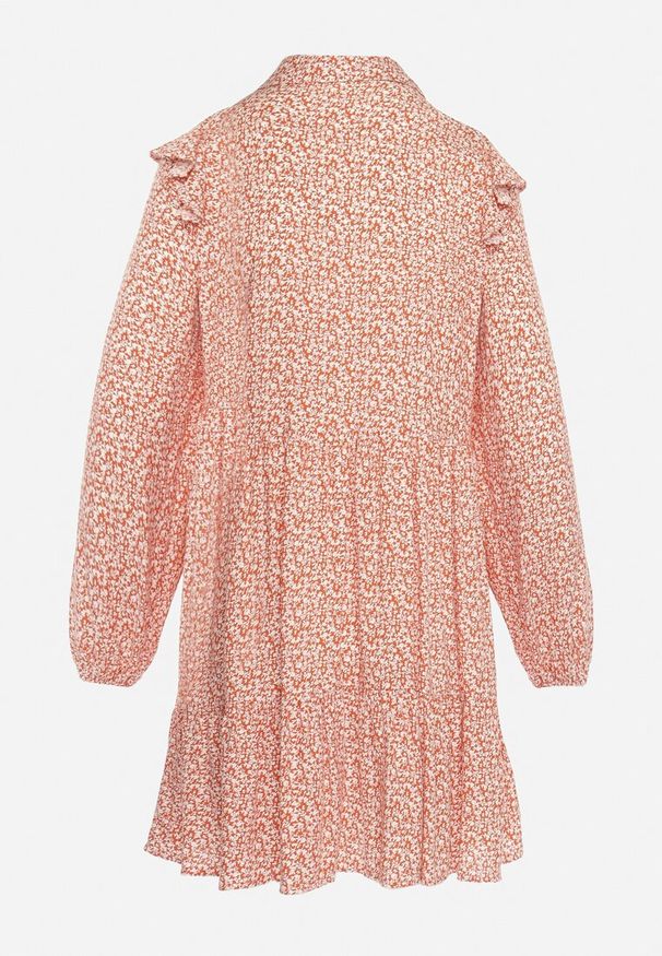 Born2be - Różowa Rozkloszowana Sukienka Mini w Kwiaty z Falbankami na Ramionach Lorean. Okazja: na spacer, na imprezę. Typ kołnierza: kołnierz z falbankami. Kolor: różowy. Materiał: materiał. Wzór: kwiaty. Sezon: lato. Styl: elegancki. Długość: mini