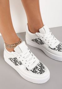 Renee - Białe Sneakersy Chethive. Zapięcie: sznurówki. Kolor: biały. Materiał: materiał. Szerokość cholewki: normalna. Wzór: nadruk, aplikacja #6