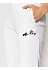 Ellesse Spodnie dresowe Hallouli SGK13652 Biały Slim Fit. Kolor: biały. Materiał: bawełna, dresówka #3