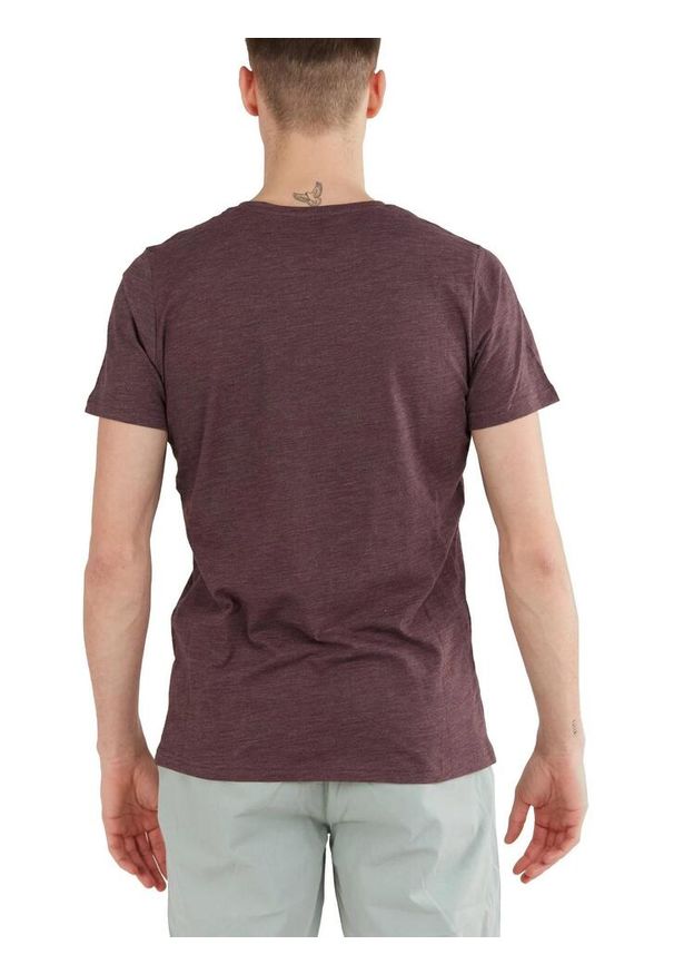 FUNDANGO - T-shirt męski Fundango Jaggy Strukturyzowany krótki rękaw. Kolor: czerwony. Długość rękawa: krótki rękaw. Długość: krótkie