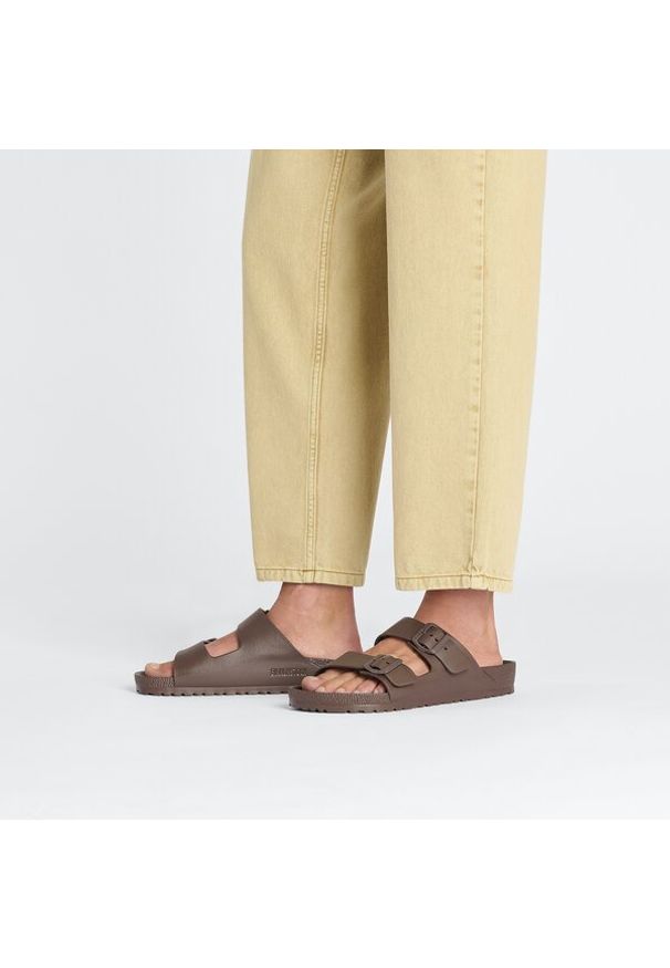 Birkenstock - Klapki męskie BIRKENSTOCK ARIZONA EVA ROAST. Kolor: brązowy