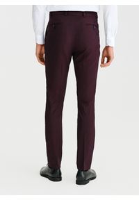 Pako Lorente - PAKO LORENTE - Bordowe spodnie ganiturowe. Kolor: czerwony. Materiał: poliester, wiskoza, elastan. Wzór: gładki. Sezon: wiosna, lato #7