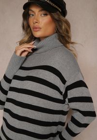 Renee - Szaro-Czarna Sukienka Golf Sweterkowa z Modalem i Wiskozą w Paski Gesalttia. Okazja: na co dzień. Typ kołnierza: golf. Kolor: szary. Materiał: wiskoza. Wzór: paski. Typ sukienki: dopasowane. Styl: casual, elegancki #3