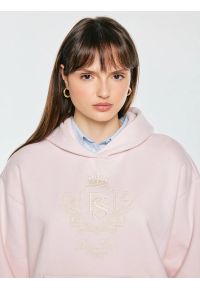 Big-Star - bluza damska z kapturem i haftowanym logo różowa afraja 600. Typ kołnierza: kaptur. Kolor: różowy. Materiał: dzianina. Wzór: haft #3
