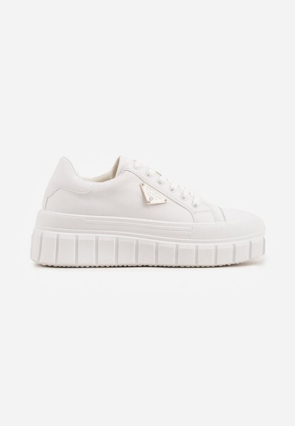 Renee - Białe Sneakersy VICES na Tłoczonej Podeszwie w Stylu Chunky Myninis. Okazja: na co dzień. Kolor: biały. Materiał: skóra, koronka. Obcas: na platformie