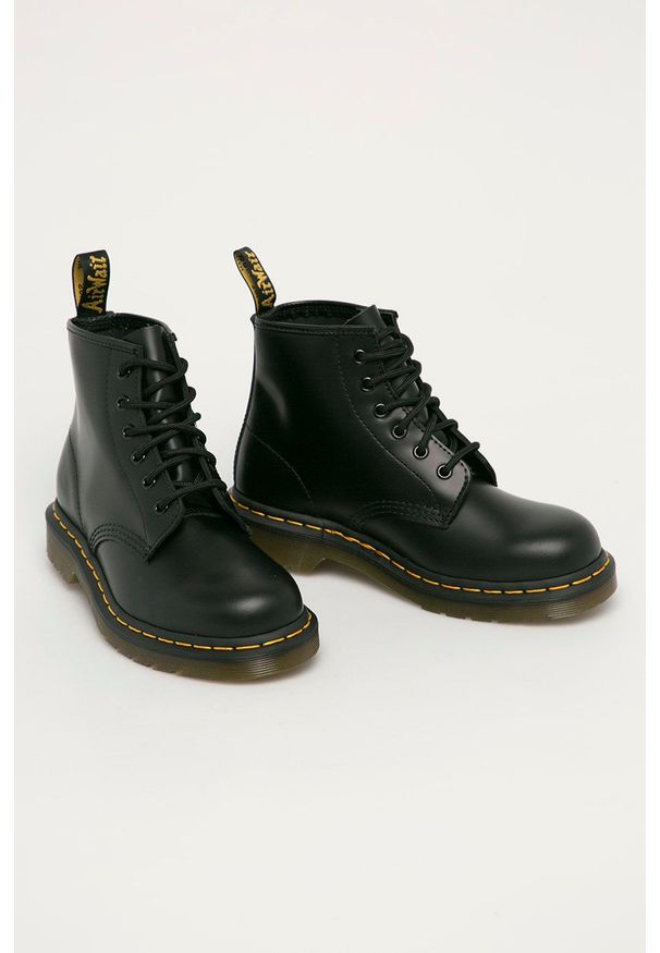 Dr. Martens - Workery skórzane 101 YS. Nosek buta: okrągły. Zapięcie: sznurówki. Kolor: czarny. Materiał: skóra