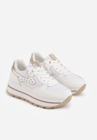 Renee - Białe Sneakersy na Platformie z Tweedowym Zdobieniem i Perforacją Dioseleia. Okazja: na co dzień. Kolor: biały. Materiał: jeans. Wzór: aplikacja. Obcas: na platformie #2