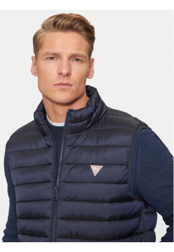 Guess Kamizelka M4YN11 WG922 Niebieski Regular Fit. Kolor: niebieski. Materiał: syntetyk. Długość rękawa: bez rękawów