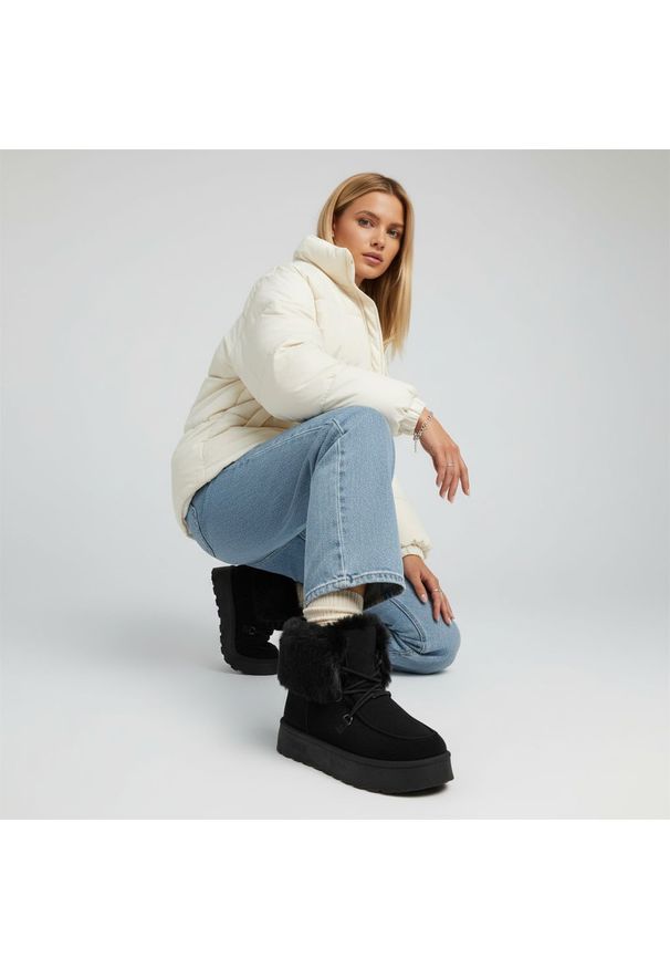 Big-Star - Czarne Śniegowce Big Star Ocieplane Obuwie Damskie. Kolor: czarny. Materiał: futro. Szerokość cholewki: normalna. Sezon: zima. Styl: elegancki, klasyczny