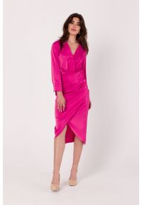 MOE - Asymetryczna Sukienka Kopertowa z Satyny - Różowa. Kolor: różowy. Materiał: satyna. Typ sukienki: asymetryczne, kopertowe
