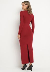 Born2be - Bordowa Dopasowana Sukienka Maxi z Długim Rękawem Esmeria. Typ kołnierza: dekolt kwadratowy. Kolor: czerwony. Długość rękawa: długi rękaw. Długość: maxi #4