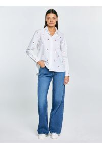 Big-Star - Koszula damska z wyhaftowanymi serduszkami biała Erin 100. Kolor: biały. Materiał: bawełna. Wzór: haft. Styl: elegancki #7