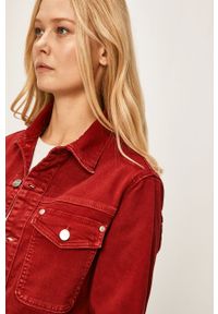 Pepe Jeans - Kurtka jeansowa Tiffany. Typ kołnierza: bez kaptura. Kolor: czerwony. Materiał: bawełna, materiał, denim, elastan, poliester. Wzór: gładki #3