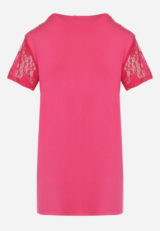 Born2be - Różowa Wiskozowa Bluzka z Siateczką i Koronką Gracina. Kolor: różowy. Materiał: wiskoza, koronka. Wzór: koronka
