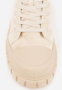 Born2be - Beżowe Sneakersy Vices na Grubej Podeszwie z Geometryczną Aplikacją Leanae. Kolor: beżowy. Materiał: jeans. Wzór: geometria, aplikacja #5