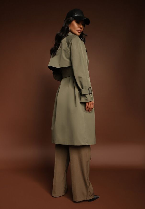 Renee - Zielony Dwurzędowy Płaszcz Trencz z Paskiem Ninnolia. Okazja: na spacer, do pracy. Kolor: zielony. Materiał: jeans. Wzór: aplikacja. Styl: elegancki, klasyczny