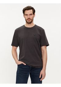 Wrangler T-Shirt 112351320 Czarny Regular Fit. Kolor: czarny. Materiał: bawełna #1