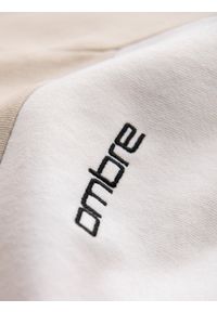 Ombre Clothing - Bawełniana męska bluza z kapturem z kontrastującymi elementami - beżowa V2 - Rozmiar: XXL. Okazja: na co dzień. Typ kołnierza: kaptur. Kolor: biały. Materiał: bawełna. Wzór: napisy. Styl: sportowy, casual