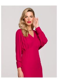 Makover - Długa wieczorowa sukienka rybka z bufiastymi rękawami śliwka. Okazja: na ślub cywilny, na wesele, na imprezę. Styl: wizytowy. Długość: maxi #3