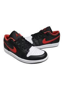 Buty do chodzenia męskie Nike Air Jordan 1. Zapięcie: sznurówki. Kolor: czerwony, wielokolorowy, czarny. Materiał: materiał, skóra, syntetyk. Szerokość cholewki: normalna. Model: Nike Air Jordan. Sport: turystyka piesza