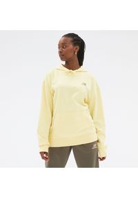 Bluza unisex New Balance UT21500MZ – żółta. Okazja: na co dzień. Typ kołnierza: kaptur. Kolor: żółty. Materiał: dzianina, materiał, bawełna. Wzór: haft, napisy. Styl: klasyczny, casual #1