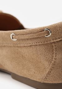 Born2be - Beżowe Mokasyny VICES ze Skórzaną Wkładką Ozdobione Wiązaniem Pireronei. Nosek buta: okrągły. Zapięcie: sznurówki. Kolor: beżowy. Materiał: skóra. Wzór: aplikacja. Obcas: na obcasie. Styl: klasyczny. Wysokość obcasa: niski #9