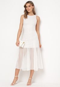 Born2be - Biała Sukienka Bez Rękawów z Tiulowym Dołem Tekolia. Okazja: na co dzień. Kolor: biały. Materiał: tiul. Długość rękawa: bez rękawów. Typ sukienki: proste. Styl: casual #5