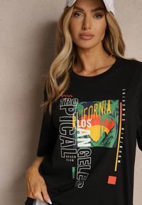 Renee - Czarna Koszulka T-shirt z Bawełny Zdobiona Oryginalnym Nadrukiem Savindrae. Okazja: na co dzień. Kolor: czarny. Materiał: bawełna. Wzór: aplikacja, nadruk. Styl: klasyczny, elegancki, casual