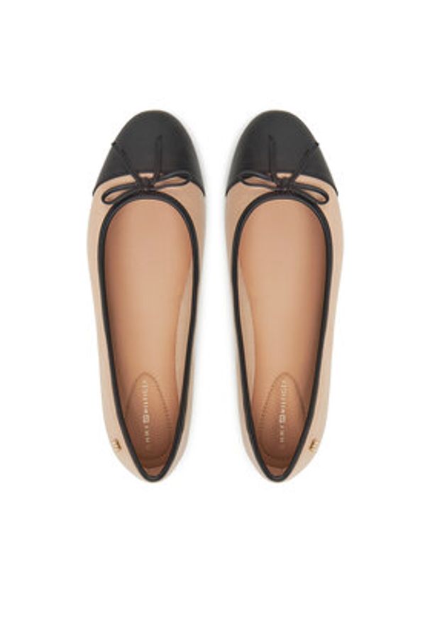 TOMMY HILFIGER - Tommy Hilfiger Baleriny Toe Cap Leather Ballerina FW0FW08759 Écru. Materiał: skóra