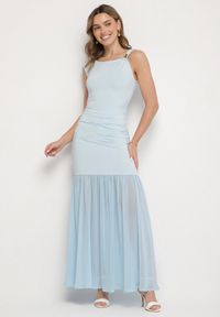 Born2be - Niebieska Koktajlowa Sukienka z Wiskozą Ozdobiona Marszczeniem Galapina. Okazja: na imprezę. Kolor: niebieski. Materiał: wiskoza. Wzór: aplikacja. Styl: wizytowy #1