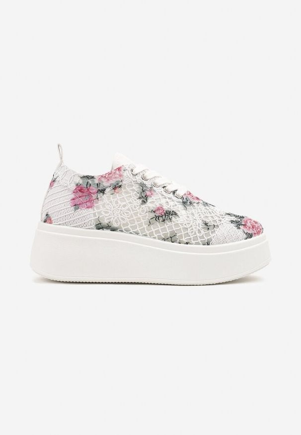 Born2be - Białe Sneakersy Vices z Grubą Podeszwą i Kwiatową Ażurową Cholewką Ardisov. Okazja: na co dzień. Kolor: biały. Materiał: jeans. Szerokość cholewki: normalna. Wzór: ażurowy, kwiaty