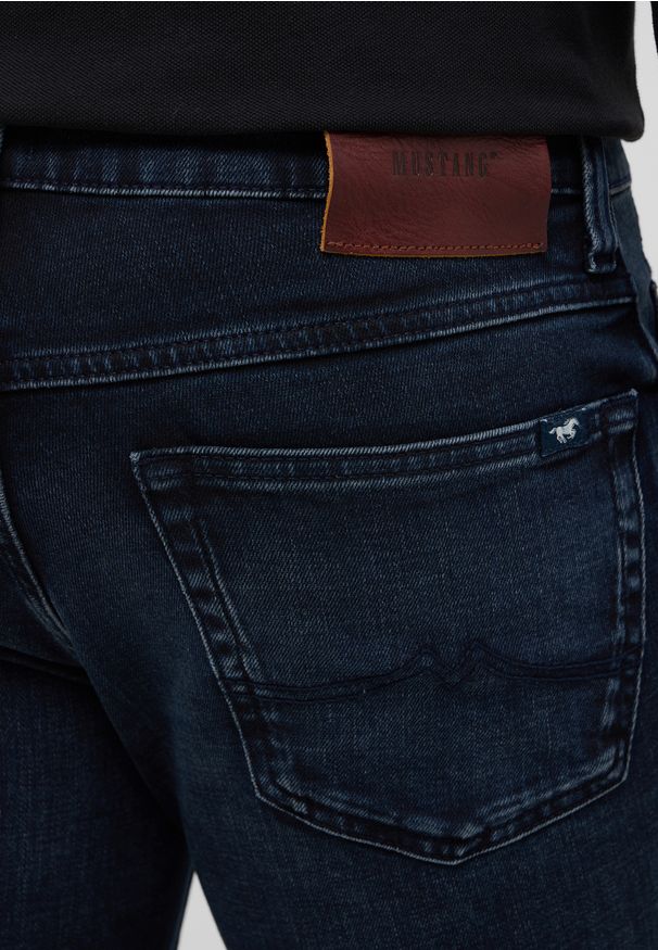 Męskie Spodnie jeansowe Mustang Style Tramper Straight Denim Blue 1016811 5000 801