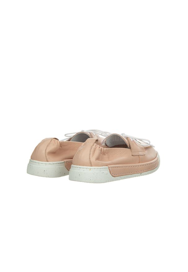 Półbuty Bayla-161 086 28104 Nude 161465, Różowy, Skóra naturalna. Kolor: różowy. Materiał: skóra. Sezon: lato. Obcas: na obcasie. Wysokość obcasa: średni