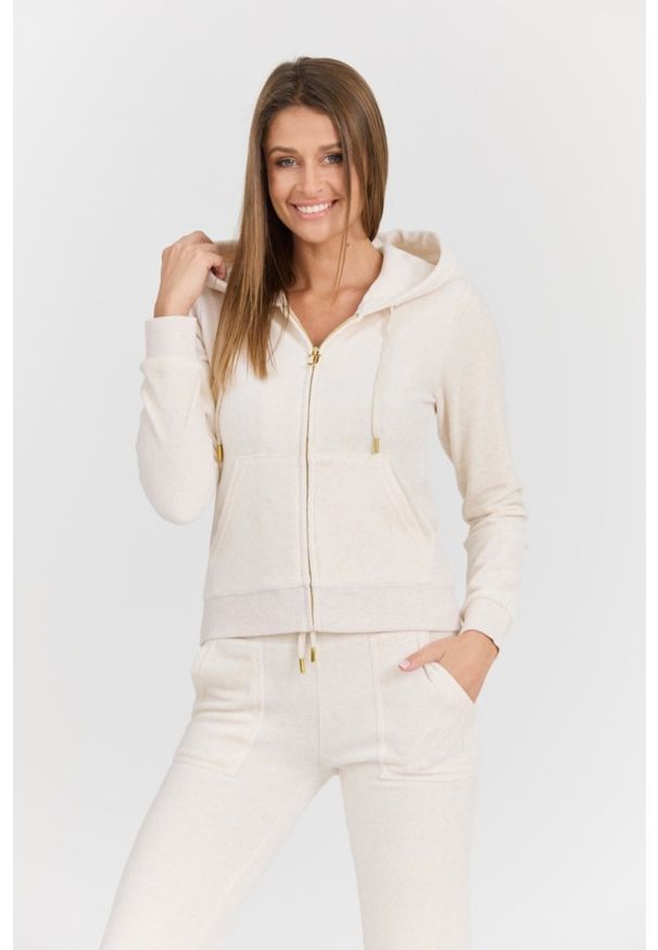 Juicy Couture - JUICY COUTURE Beżowa damska bluza Robertson Gold, Rozmiar M. Okazja: na co dzień. Typ kołnierza: kaptur. Kolor: beżowy. Materiał: bawełna, poliester, materiał. Długość rękawa: długi rękaw. Długość: długie. Styl: casual, elegancki