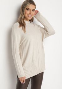 Born2be - Jasnobeżowy Sweter z Półgolfem z Prążkowanej Dzianiny z Wycięciami po Bokach Rerivra. Kolor: beżowy. Materiał: dzianina, prążkowany. Styl: wizytowy, elegancki #7