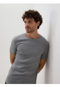 Reserved - Bawełniany t-shirt slim fit - jasnoszary. Kolor: szary. Materiał: bawełna
