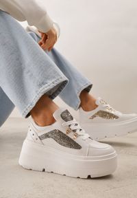 Born2be - Białe Sneakersy VICES na Koturnie z Brokatem Elanatale. Okazja: na co dzień. Kolor: biały. Obcas: na koturnie #3