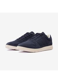 Decathlon - Buty do chodzenia męskie Newfeel Walk Protect Mesh. Kolor: biały, wielokolorowy, beżowy, niebieski. Materiał: mesh. Sport: turystyka piesza