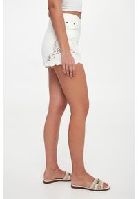 Twinset Milano - Szorty damskie z haftem TWINSET. Wzór: haft #4
