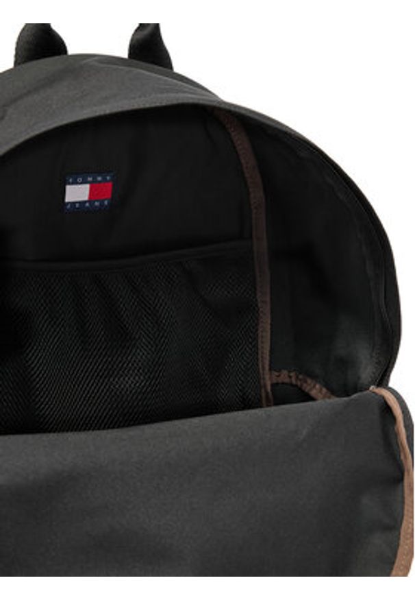 Tommy Jeans Plecak Tjm Ess Daily Dome Backpack AM0AM13726 Czarny. Kolor: czarny. Materiał: materiał