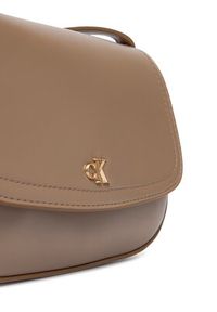 Calvin Klein Torebka Ck Flap Camera Bag LV04F3421G Beżowy. Kolor: beżowy. Materiał: skórzane #6