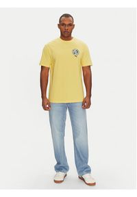 Puma T-Shirt Graphics Super 629639 Żółty Relaxed Fit. Kolor: żółty. Materiał: bawełna