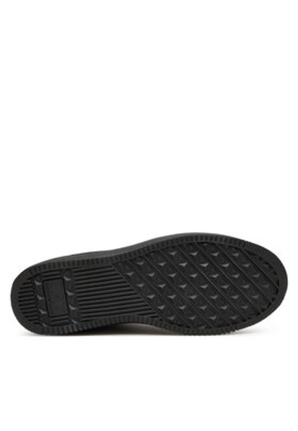 EA7 Emporio Armani Sneakersy 7X000345 AF11988 MC043 Czarny. Kolor: czarny. Materiał: skóra